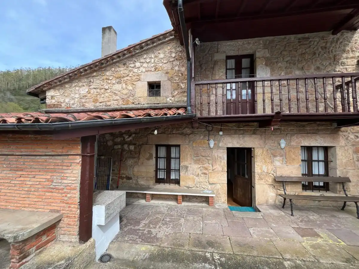 Exterior view of Houses for sale in Valdáliga  with Heating, Terrace and Storage room