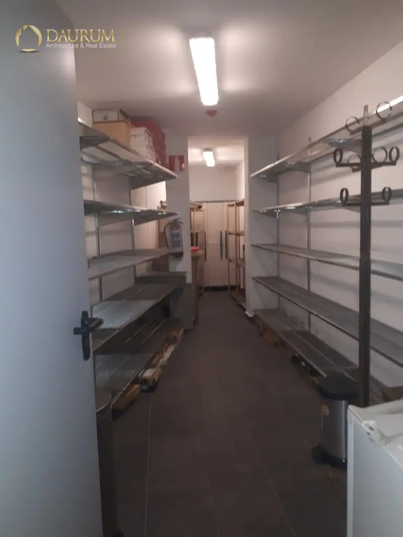 Geschaftsraum zur Miete in La Moraleja