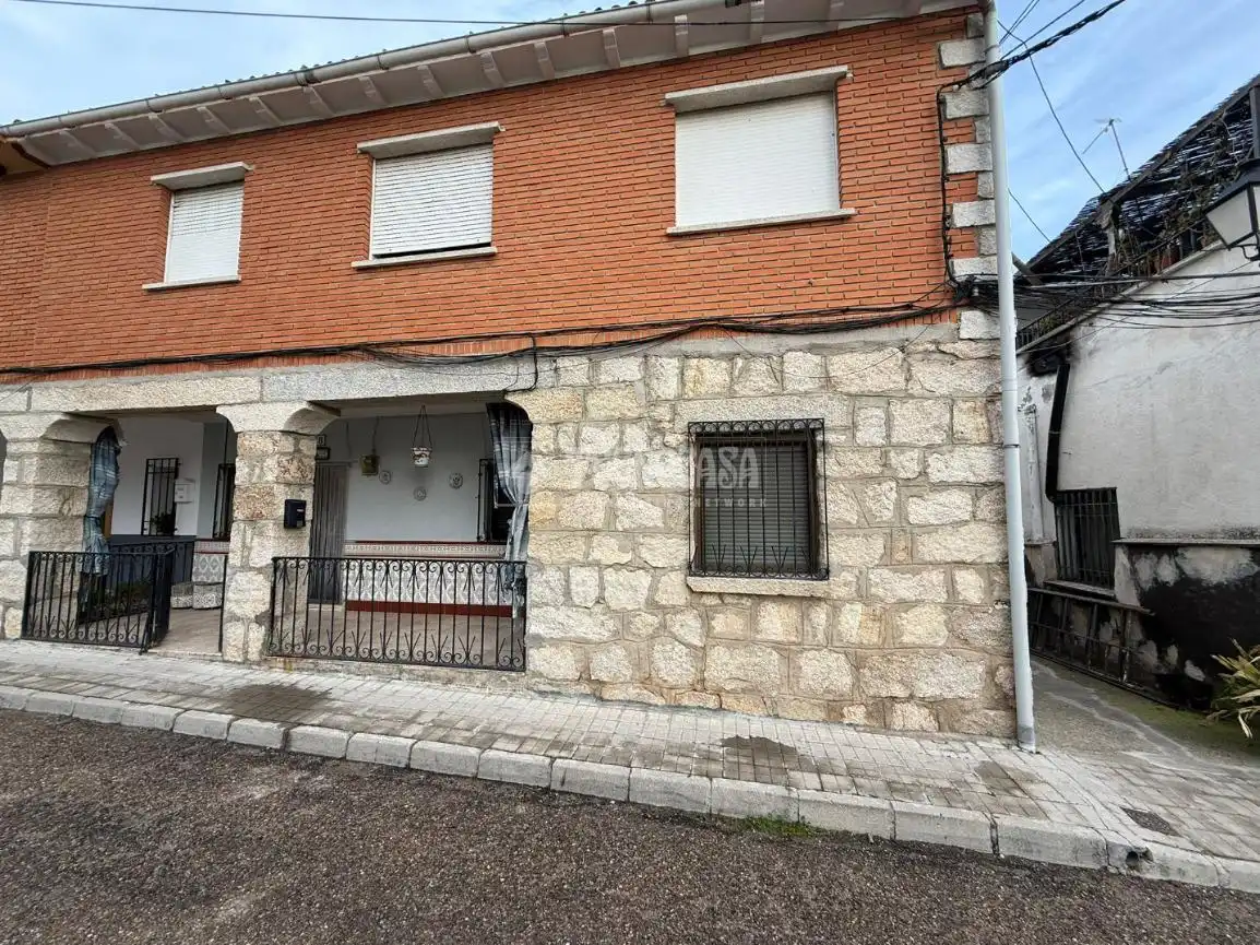 Casa adosada en venta