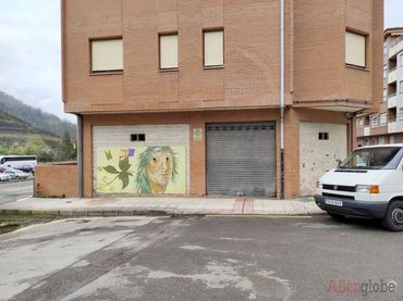 Local commercial à vendre à Aller