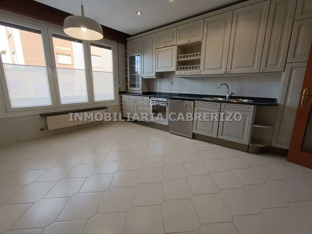 Haus mit Pool zum Verkauf in Avda. Madrid, imagen 15