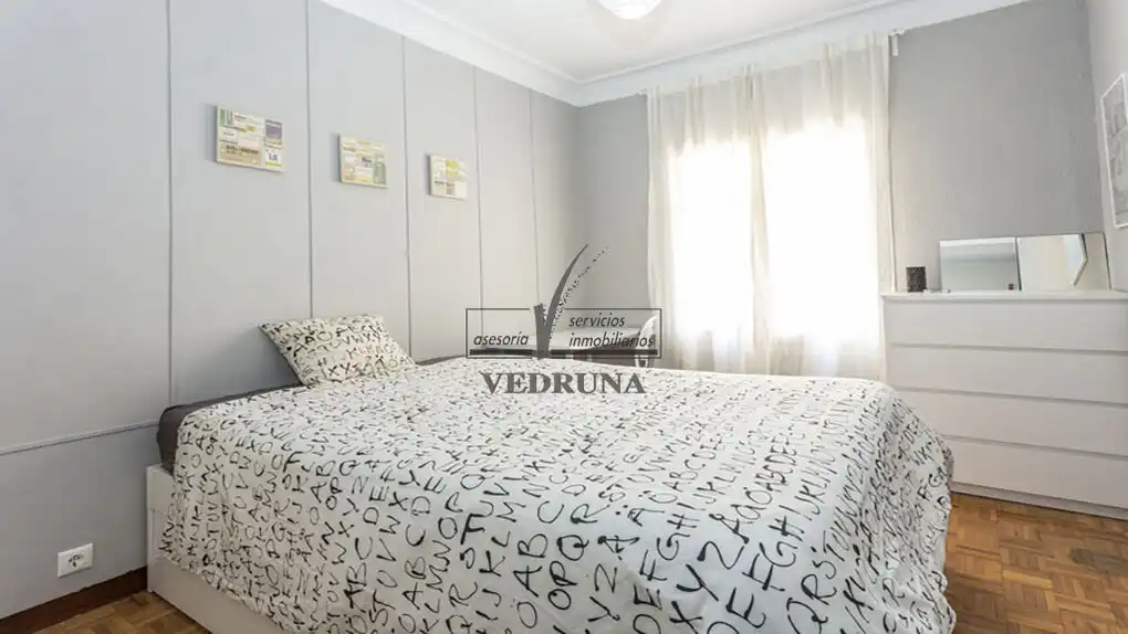 Habitación de Piso de alquiler en Zaragoza con Calefacción, Terraza y Horno