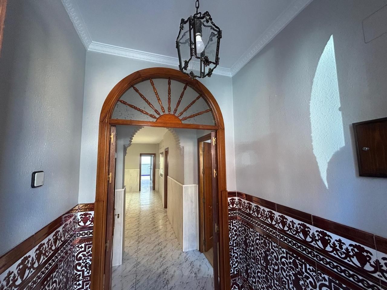 House or chalet for sale in Dos Hermanas  with Air Conditioner and Heating