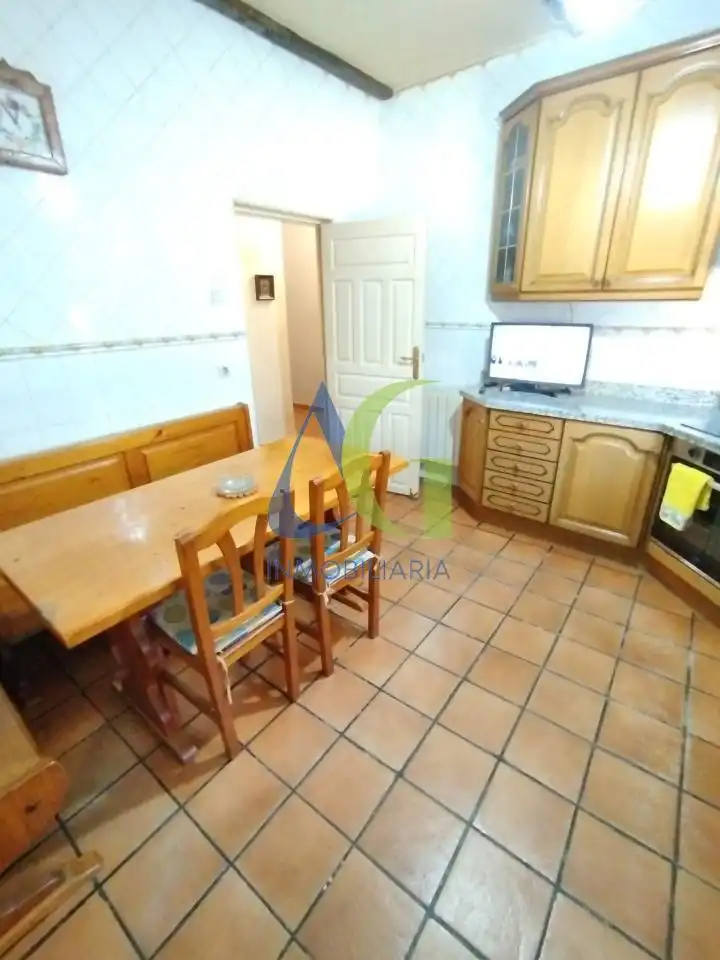 Casa con jardín en venta en Santovenia de la Valdoncina, imagen 4