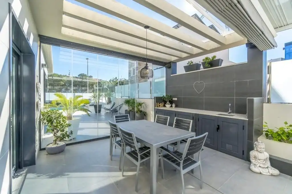Villa mit Terrasse zum Verkauf in Calle Ana Maria Matute, imagen 29