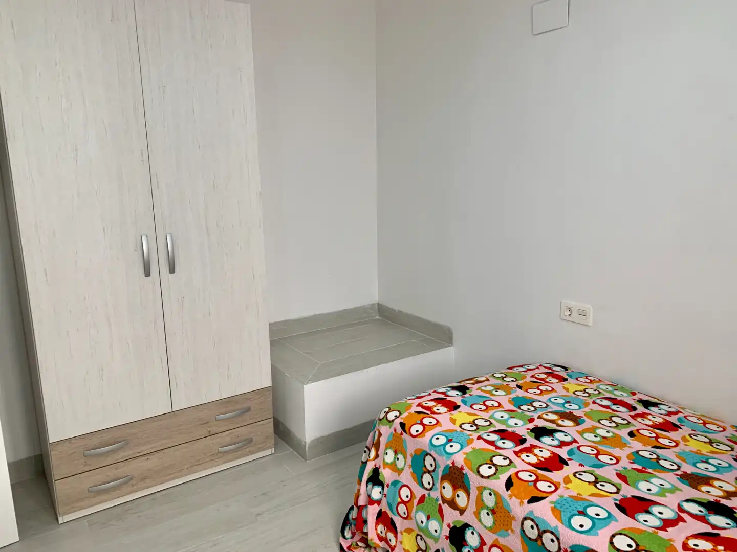 Bedroom of Attic for rent in Granada  with Air Conditioner, Heating and Parquet flooring
