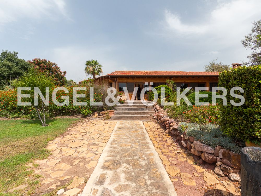 Country house zum verkauf in El Puig de Santa Maria mit Klimaanlage, Heizung und Privatgarten
