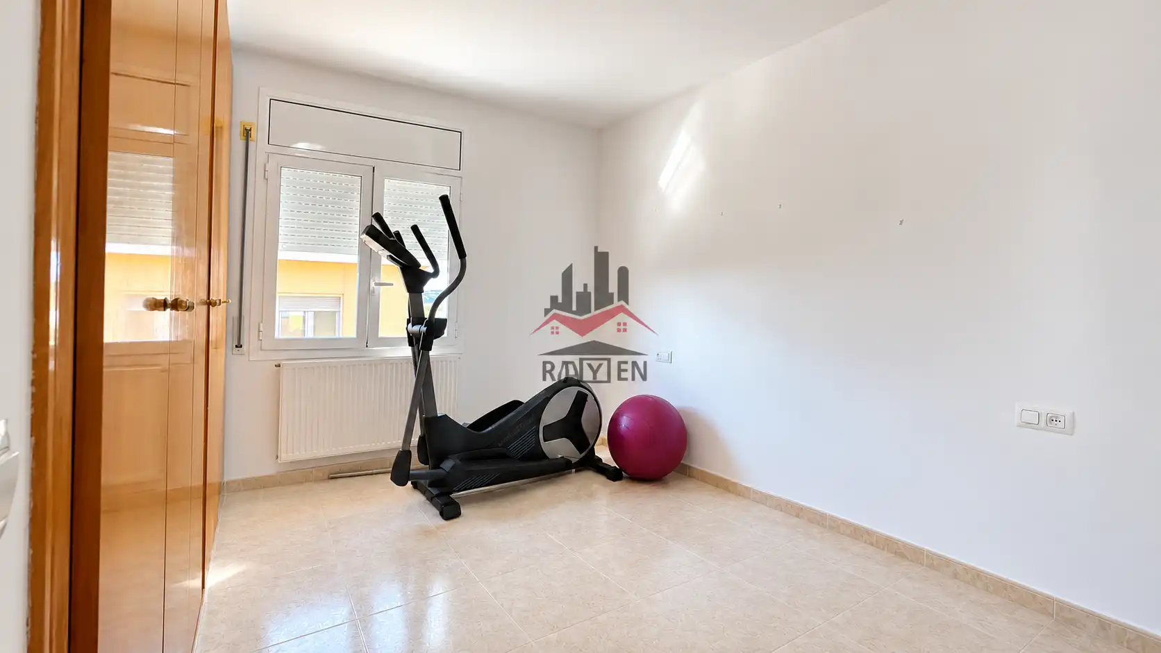 Casa adosada en venta en Vilafant con Calefacción, Jardín privado y Terraza