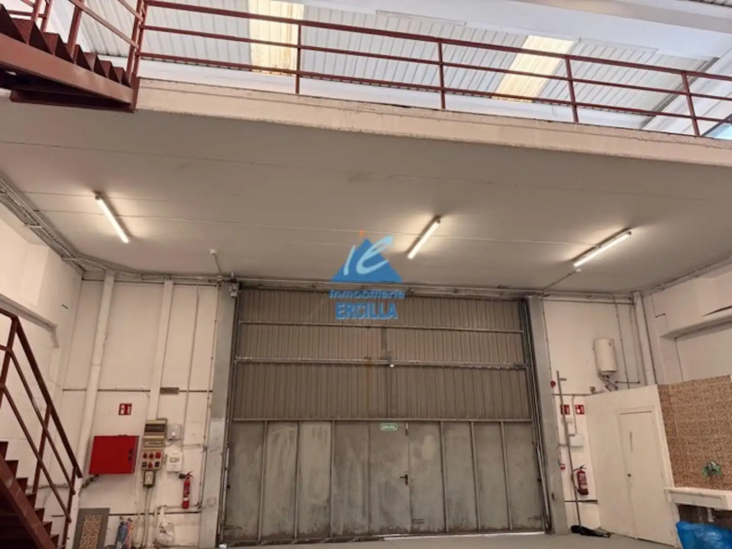 Nau industrial de lloguer en Bilbao 