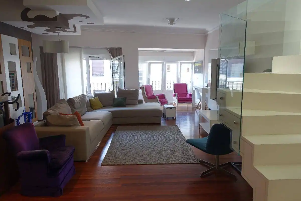 Wohnzimmer von Maisonette zum Verkauf in Bilbao  mit Heizung und Balkon