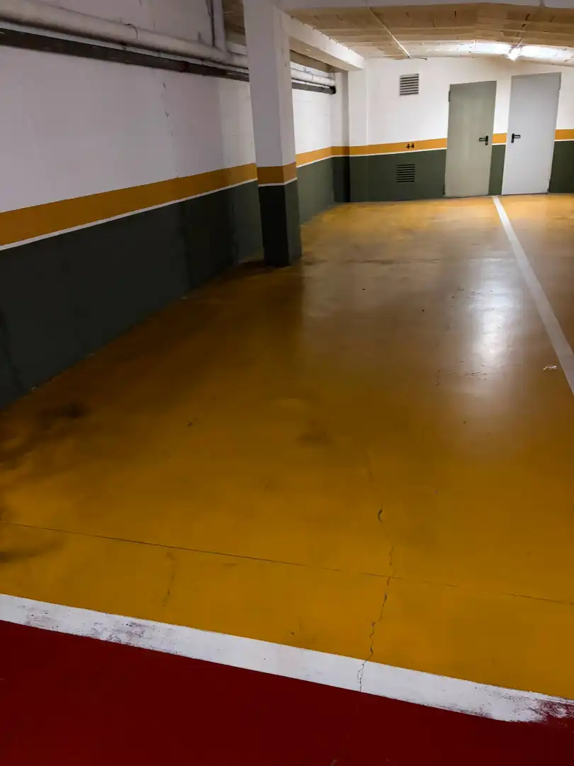 Double with lift for sale in Carrer Doctor Robert, imagen 2