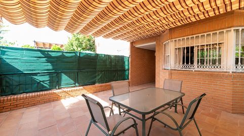 Foto 4 de Casa adosada en venta en Travesía del Castaño, 45, Parque Coimbra, Móstoles