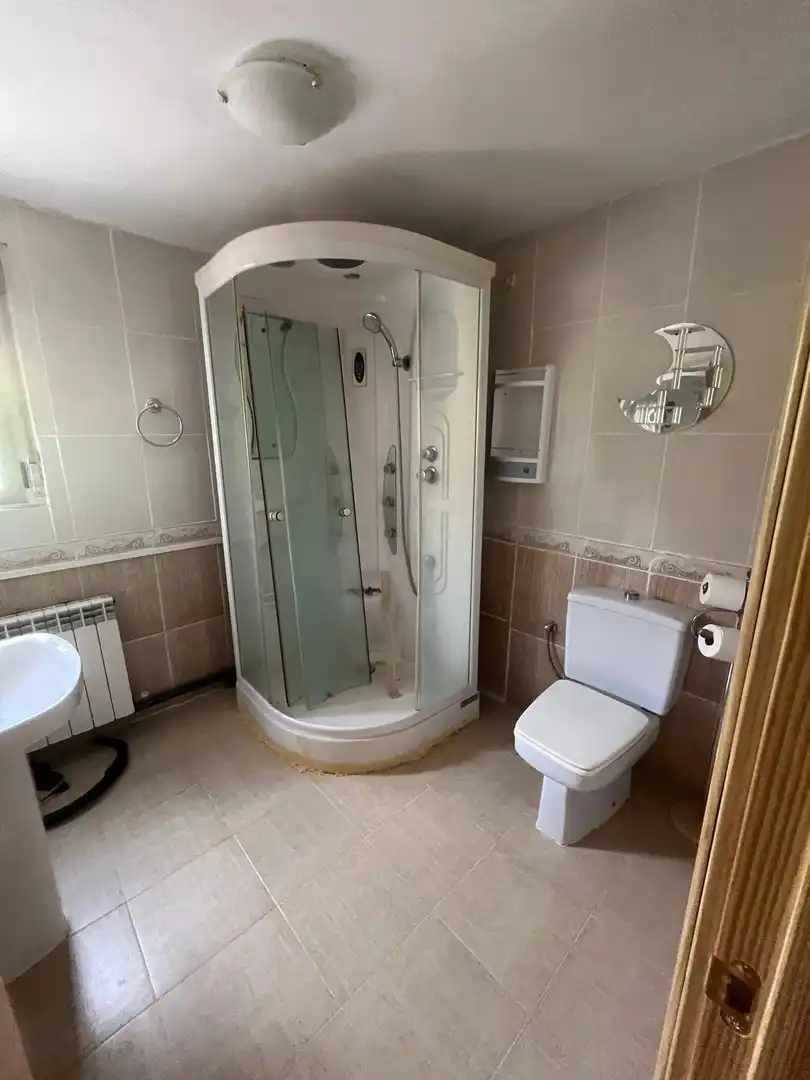 Bathroom of Houses for sale in El Casar de Escalona  with Heating, Terrace and Alarm