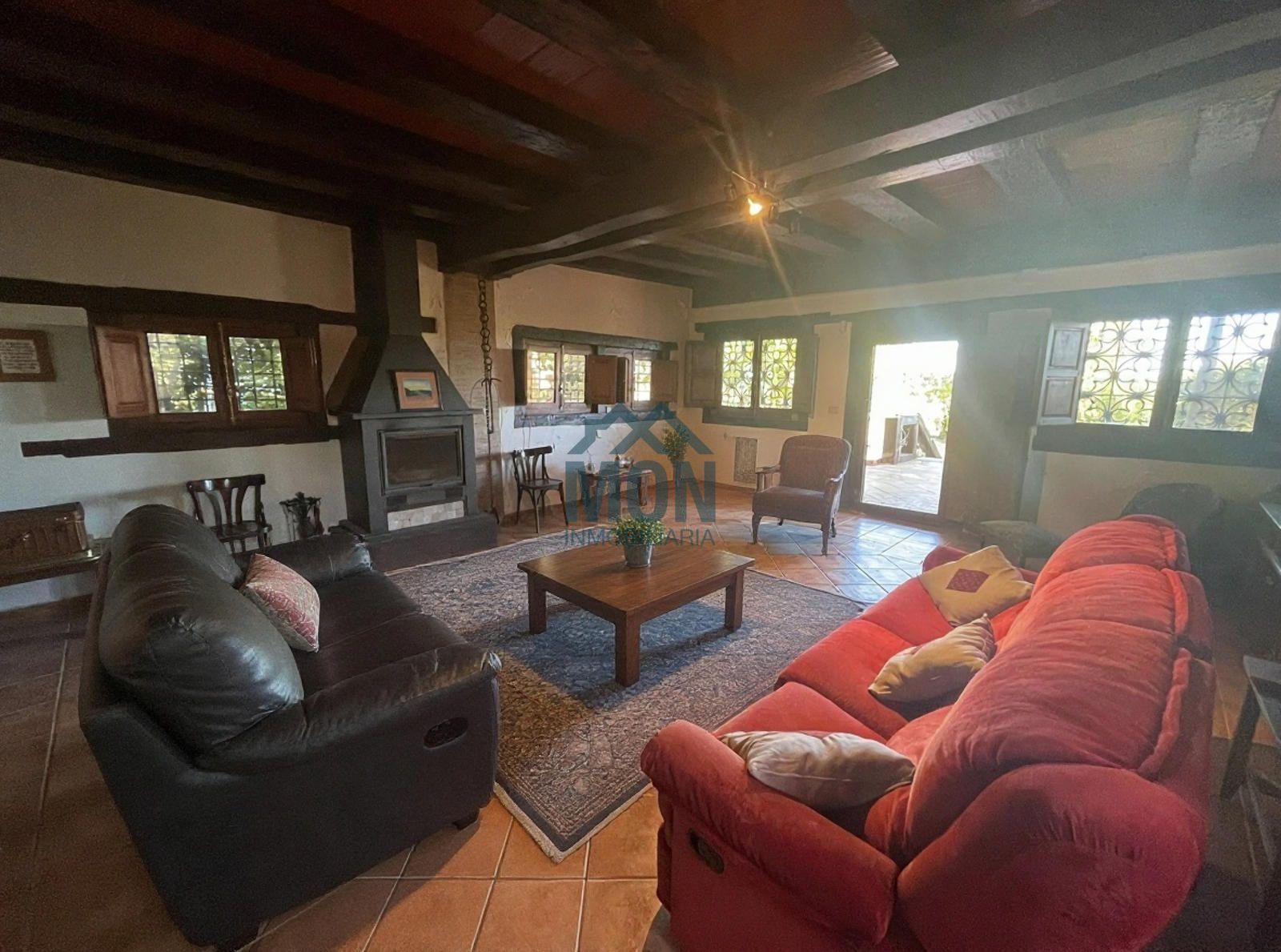 Sala d'estar de Casa o xalet en venda en Castellón de la Plana / Castelló de la Plana amb Jardí privat, Terrassa i Traster