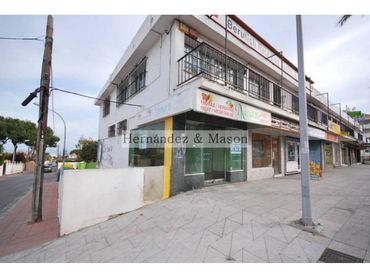 Local comercial en venda a Avenida Antonio Machado