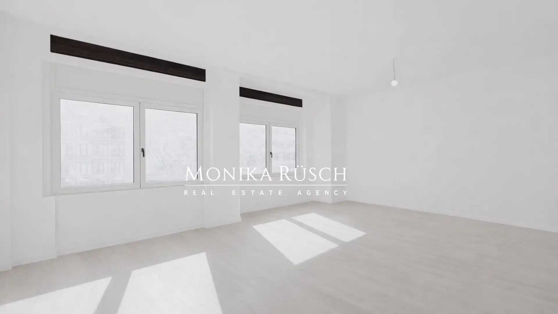 Exterior view of Flat for rent in  Barcelona Capital  with Air Conditioner and Heating