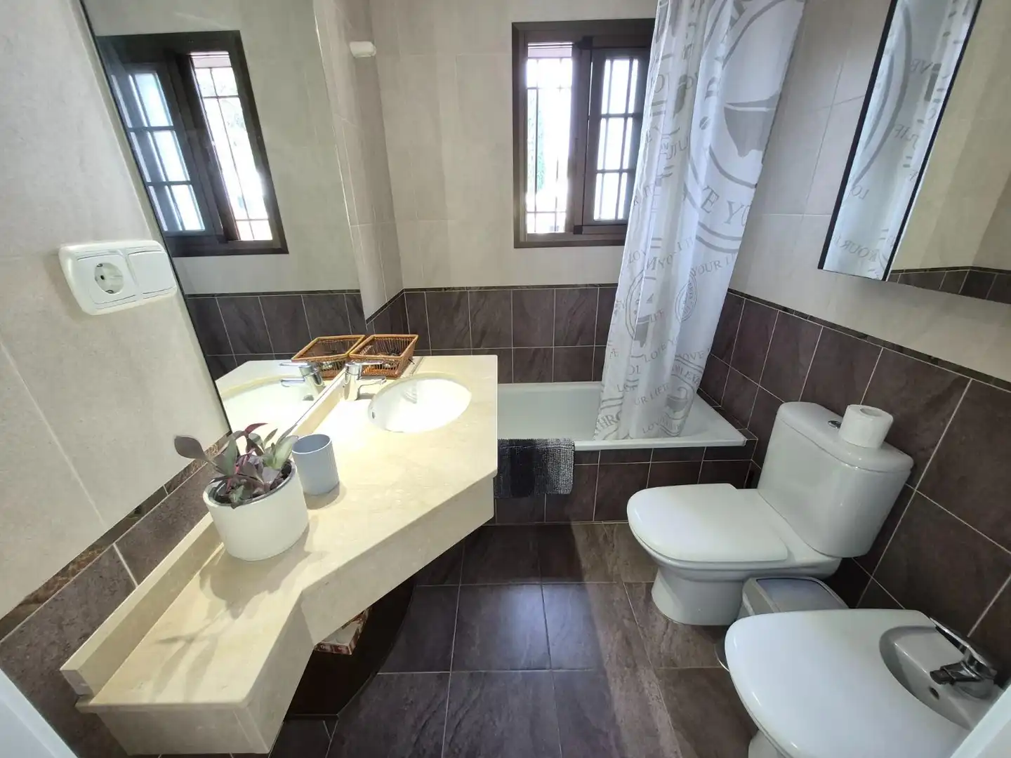 Badezimmer von Haus oder Chalet zum Verkauf in El Pinar- Palacio de Congresos