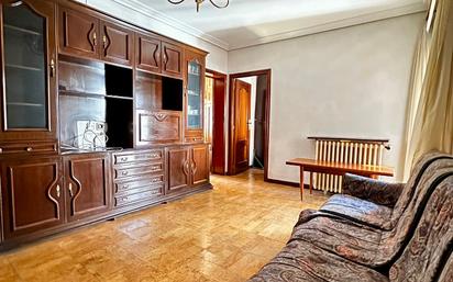Living room of Flat for sale in Valladolid Capital  with Heating