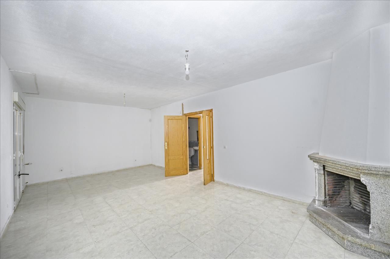 Single-family semi-detached for sale in Ugena  with Terrace, Storage room and Swimming Pool