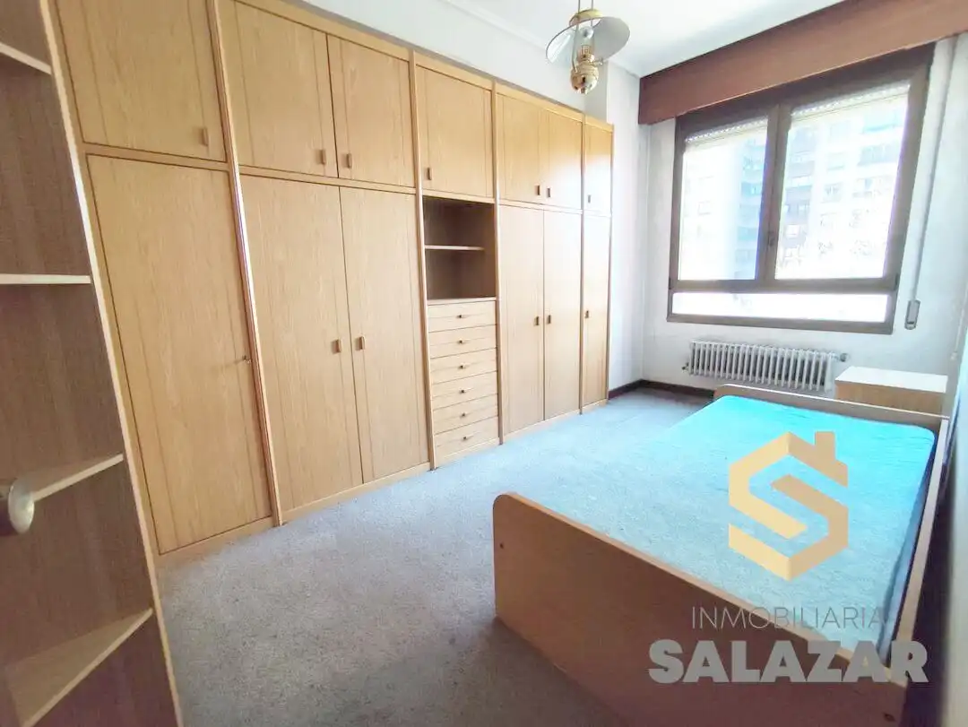 Schlafzimmer von Wohnung zum Verkauf in Bilbao  mit Heizung