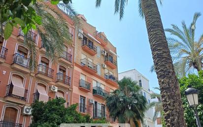 Vista exterior de Dúplex en venda en  Huelva Capital amb Aire condicionat i Moblat