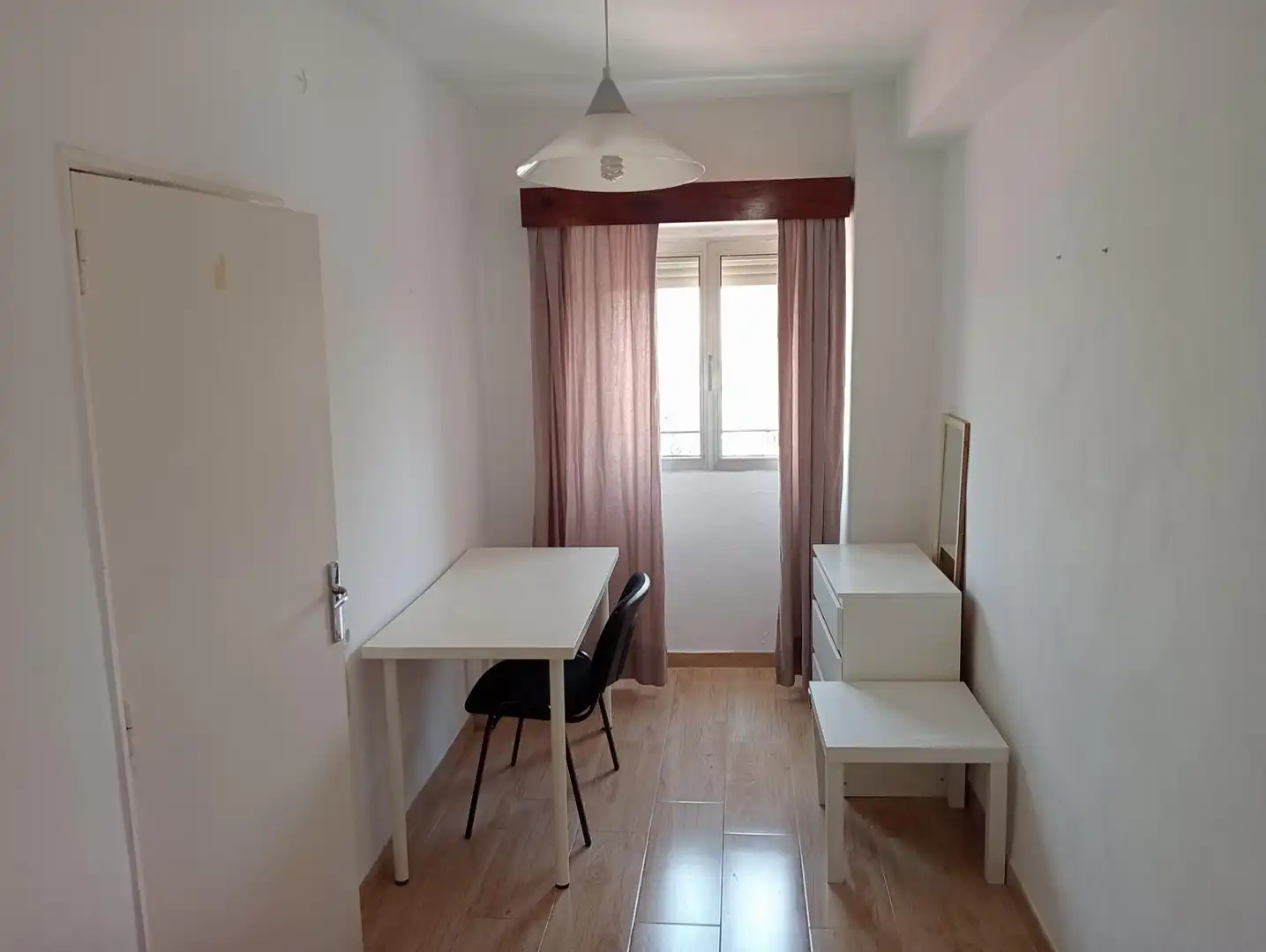 Schlafzimmer von Wohnung zur Miete in Sevilla mit Klimaanlage und Möbliert