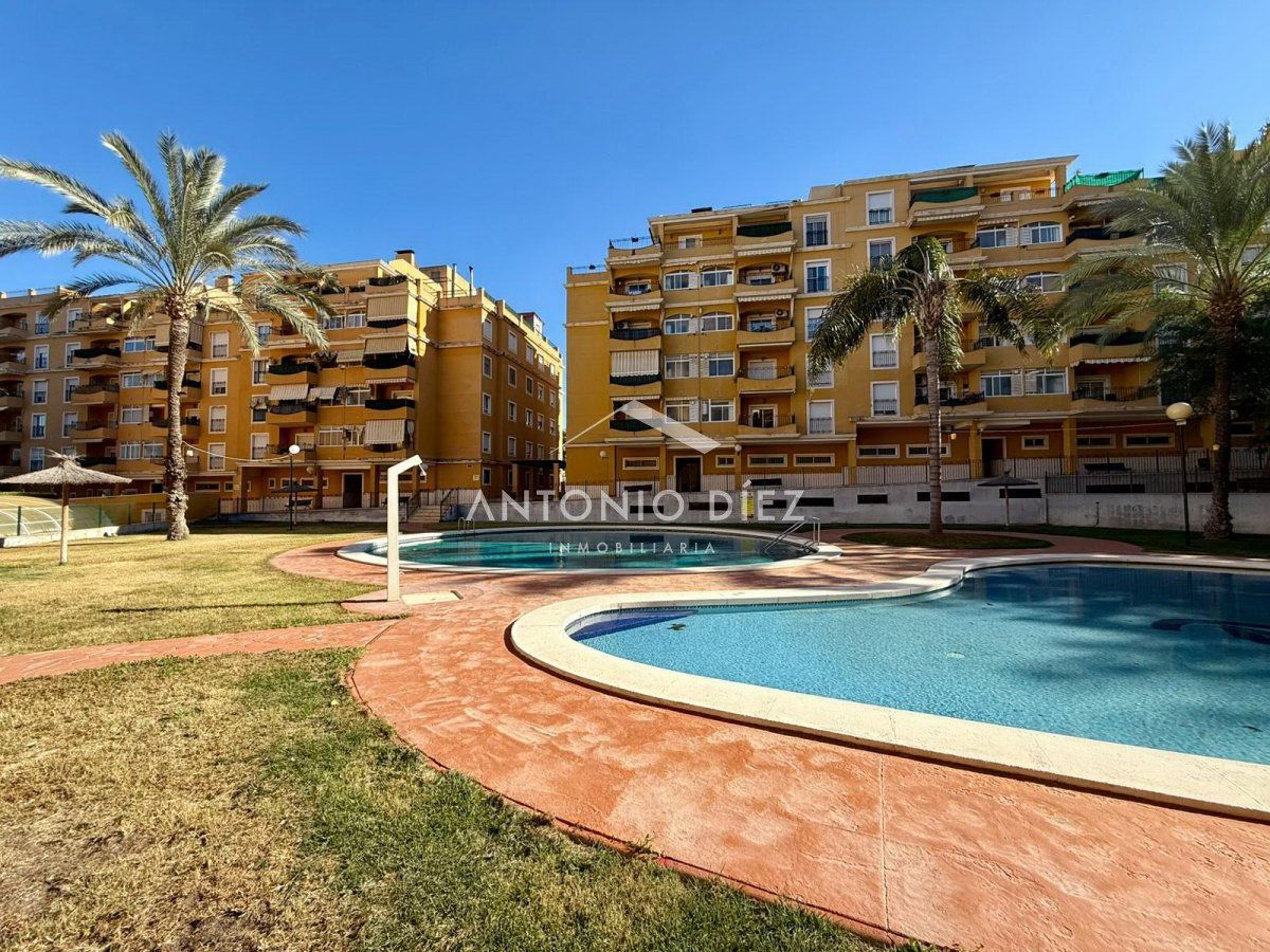 Vista exterior de Piso en venta en Aspe con Aire acondicionado, Calefacción y Balcón