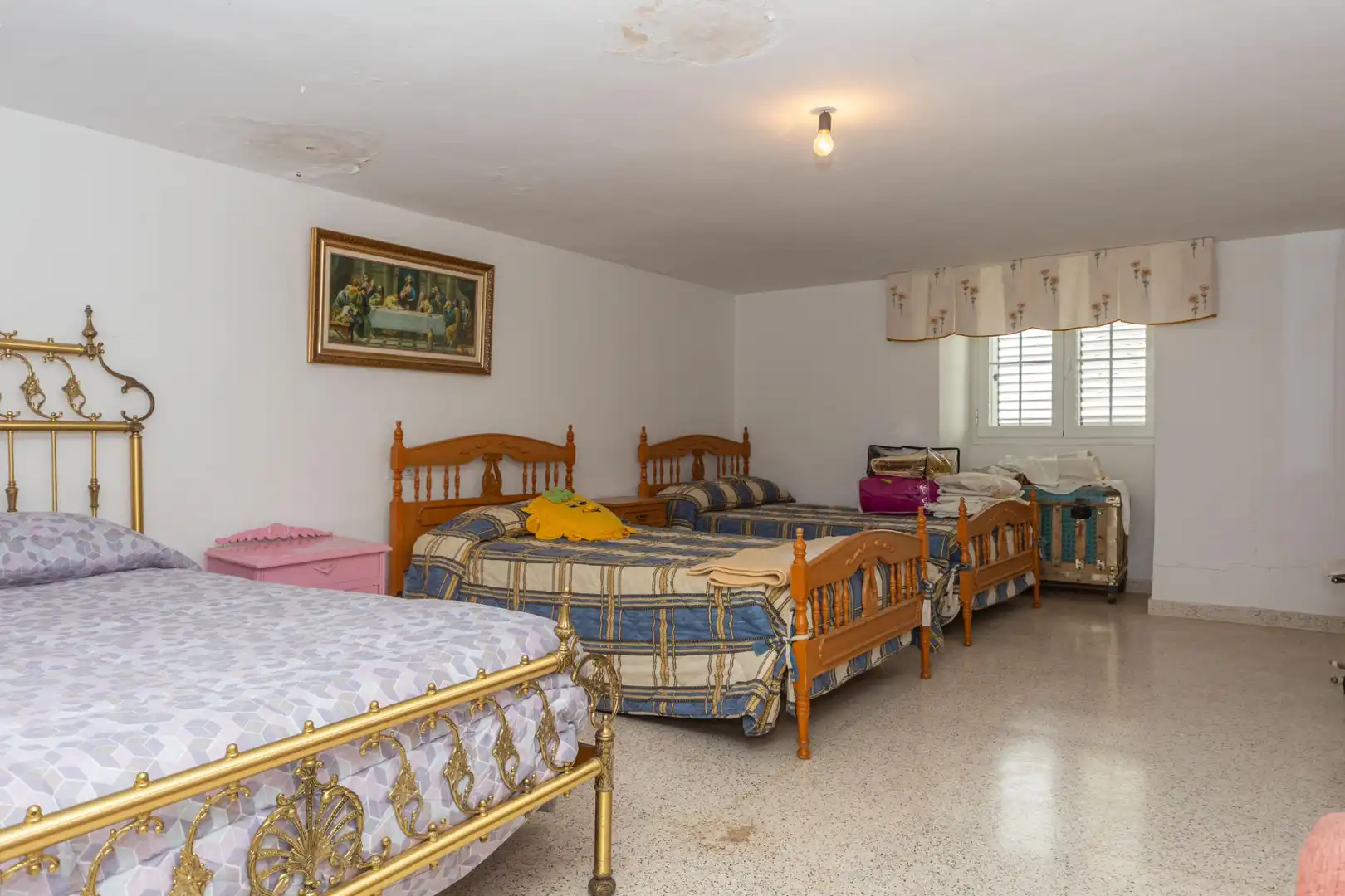 Dormitori de Casa o xalet en venda en Baza amb Jardí privat, Terrassa i Piscina