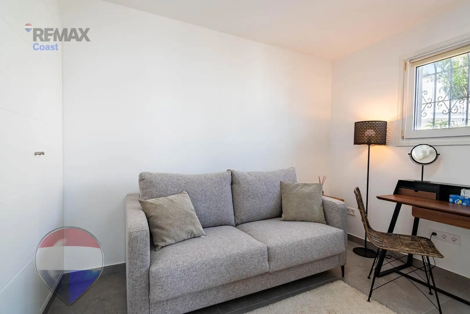 Sala d'estar de Casa o xalet en venda en Mijas amb Jardí privat i Terrassa