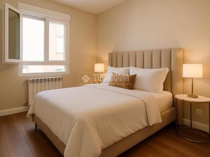 Bedroom of Flat for sale in  Madrid Capital  with Air Conditioner, Heating and Terrace