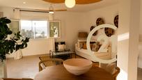 Sala d'estar de Casa o xalet en venda en Viñuela amb Aire condicionat, Calefacció i Jardí privat