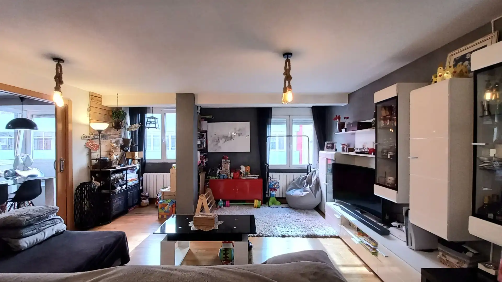 Living room of Flat for sale in Burgos Capital  with Heating, Terrace and Storage room