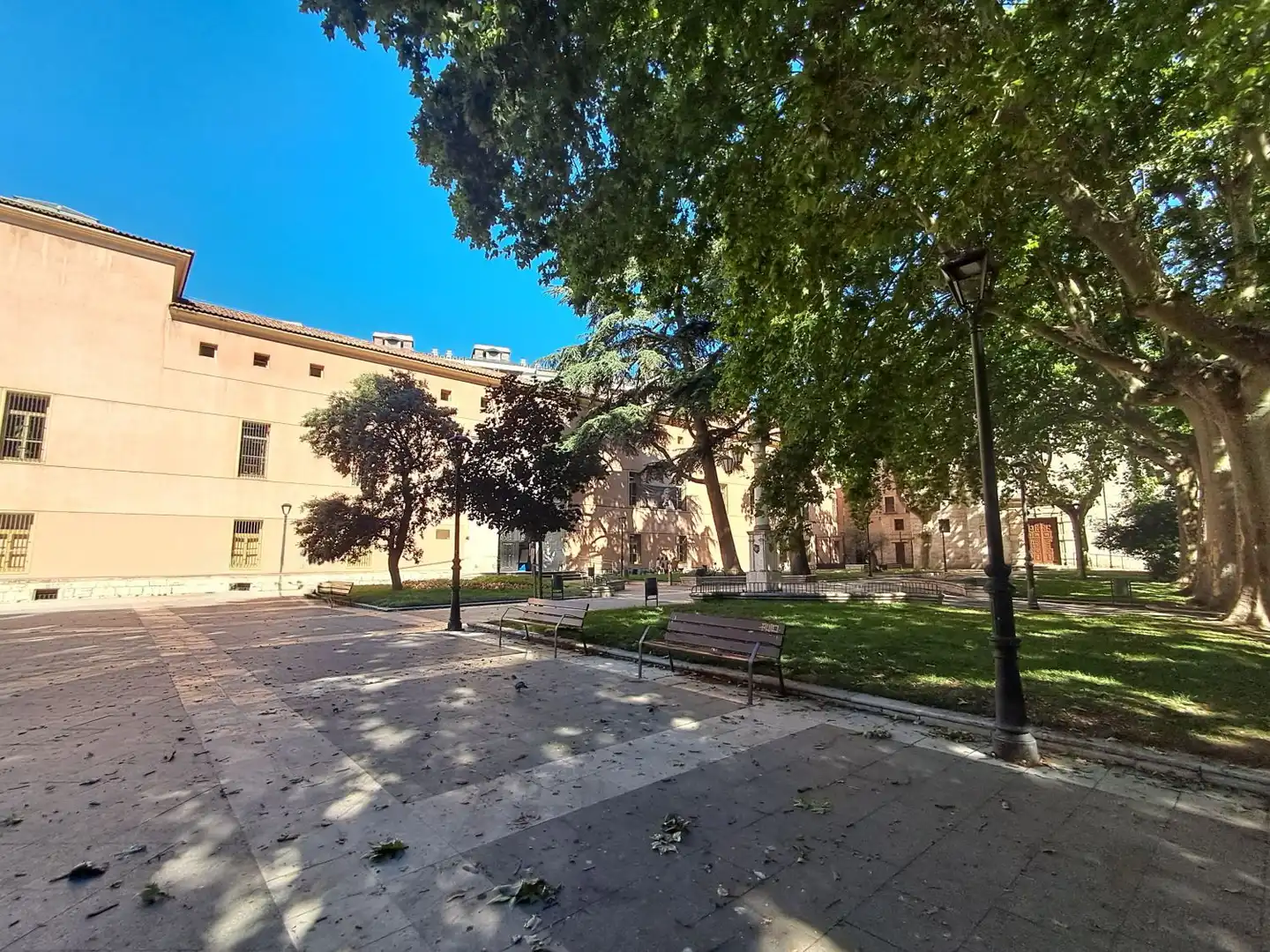 Vista exterior de Piso en venta en Valladolid con Calefacción, Parquet y Terraza