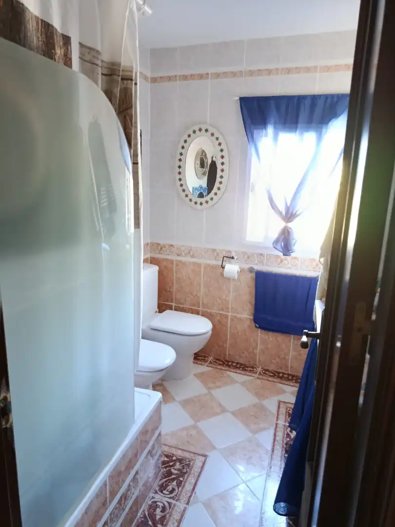 Bathroom of Flat for sale in Chiclana de la Frontera  with Heating, Terrace and Storage room