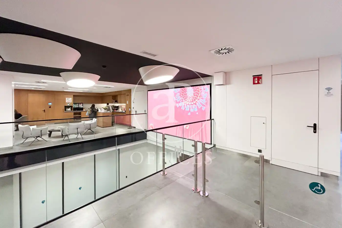 Office for rent in Madrid  with Air Conditioner