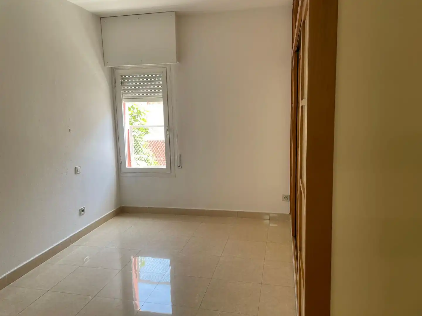 Bedroom of Flat for rent in  Sevilla Capital  with Air Conditioner, Terrace and Balcony