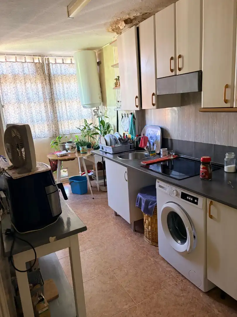 Cuina de Pis en venda en Parla amb Aire condicionat, Calefacció i Terrassa