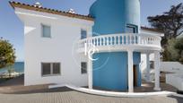 Exterior view of House or chalet for sale in Vilanova i la Geltrú  with Balcony