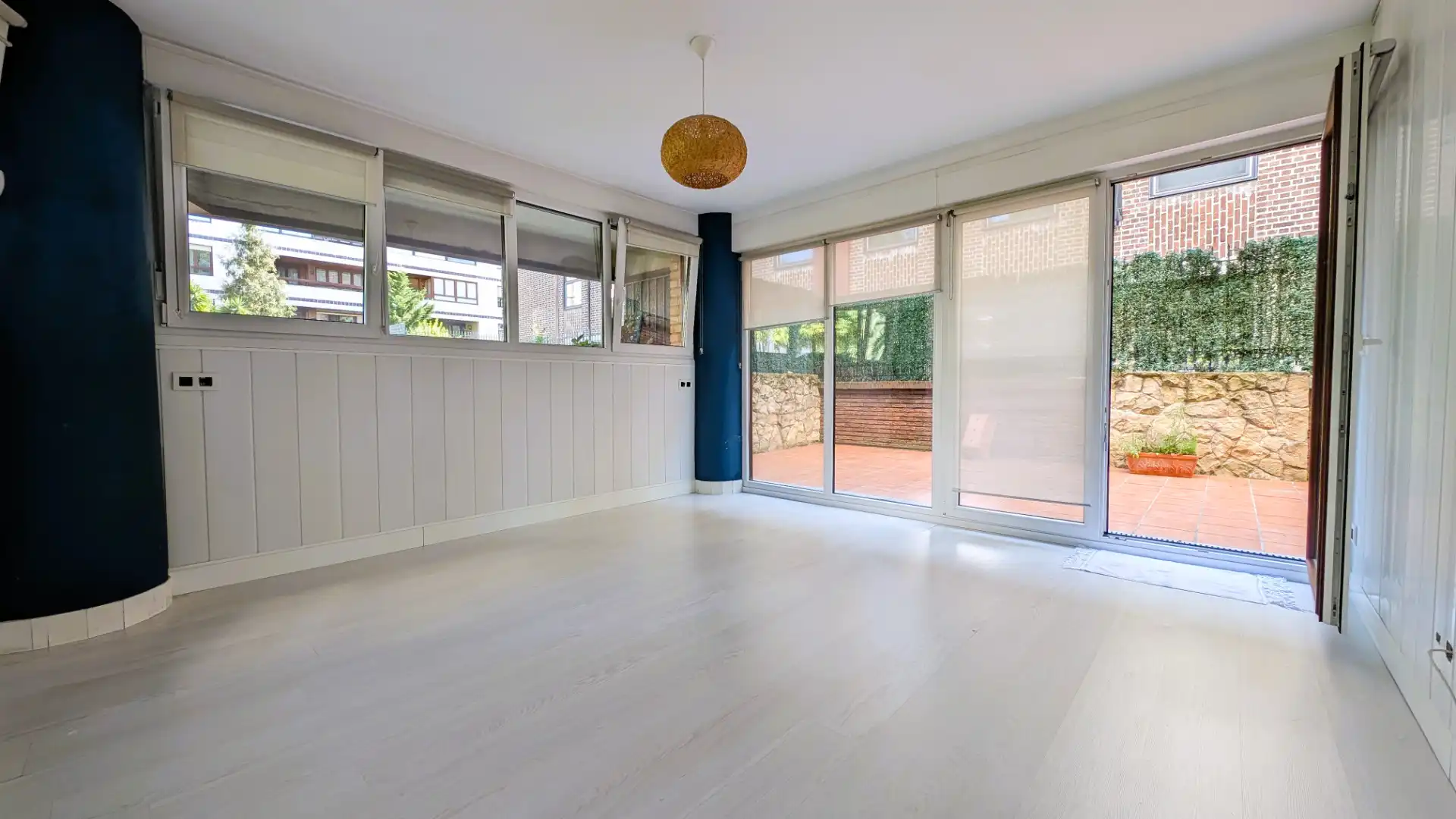 Sala d'estar de Pis en venda en Getxo  amb Calefacció, Terrassa i Traster