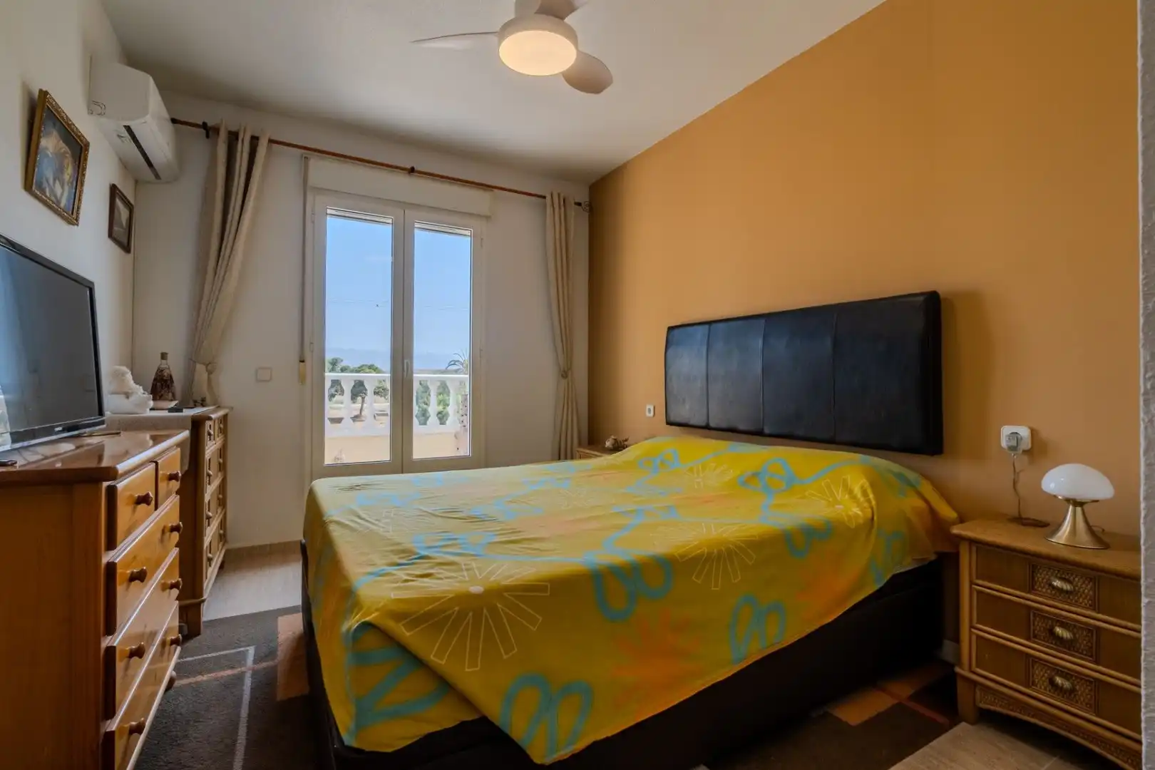 Casa adosada en venda a Calle C. Isla Tenerife-Cast I, 5, Playa Grande - Castellar