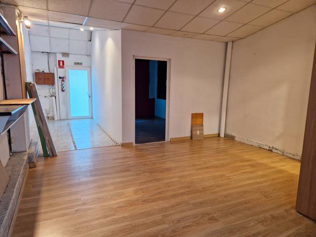 Local comercial en Alquiler en Barrio Jesús