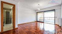 Living room of Flat to rent in Pozuelo de Alarcón  with Air Conditioner, Heating and Parquet flooring