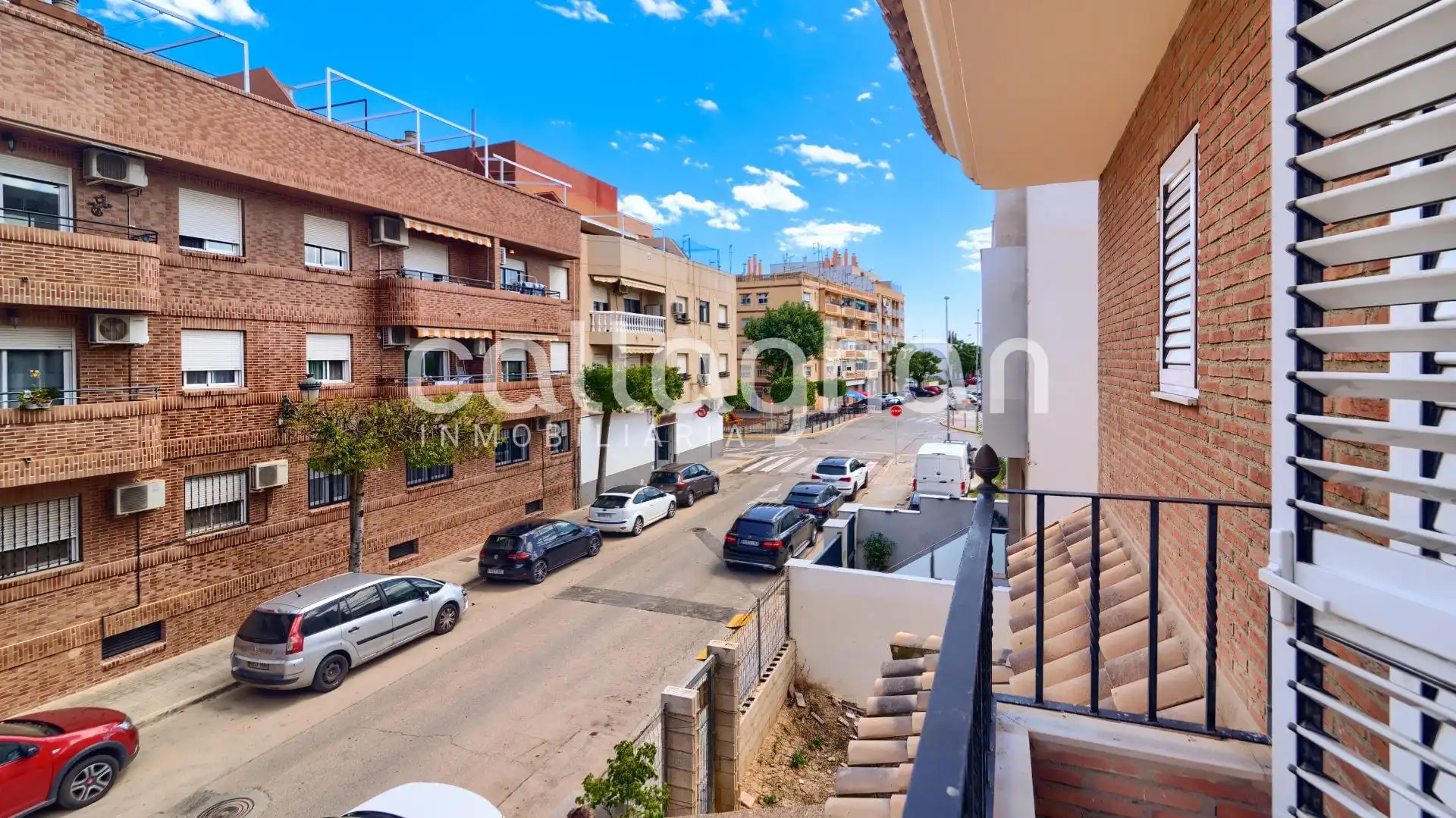 Vista exterior de Casa adosada en venda en Sedaví amb Aire condicionat, Calefacció i Terrassa