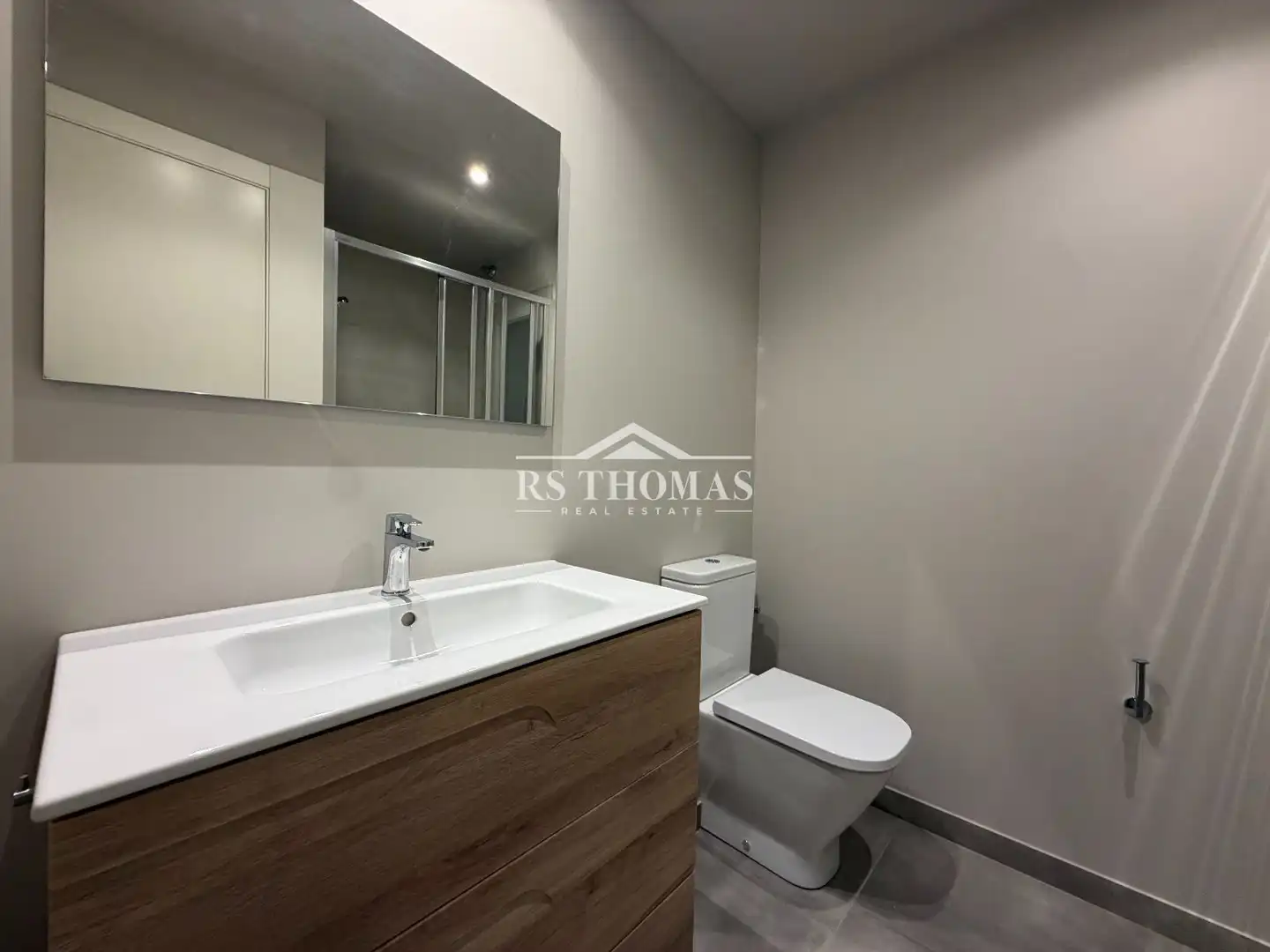Baño de Piso de alquiler en Andorra la Vella con Calefacción y Terraza