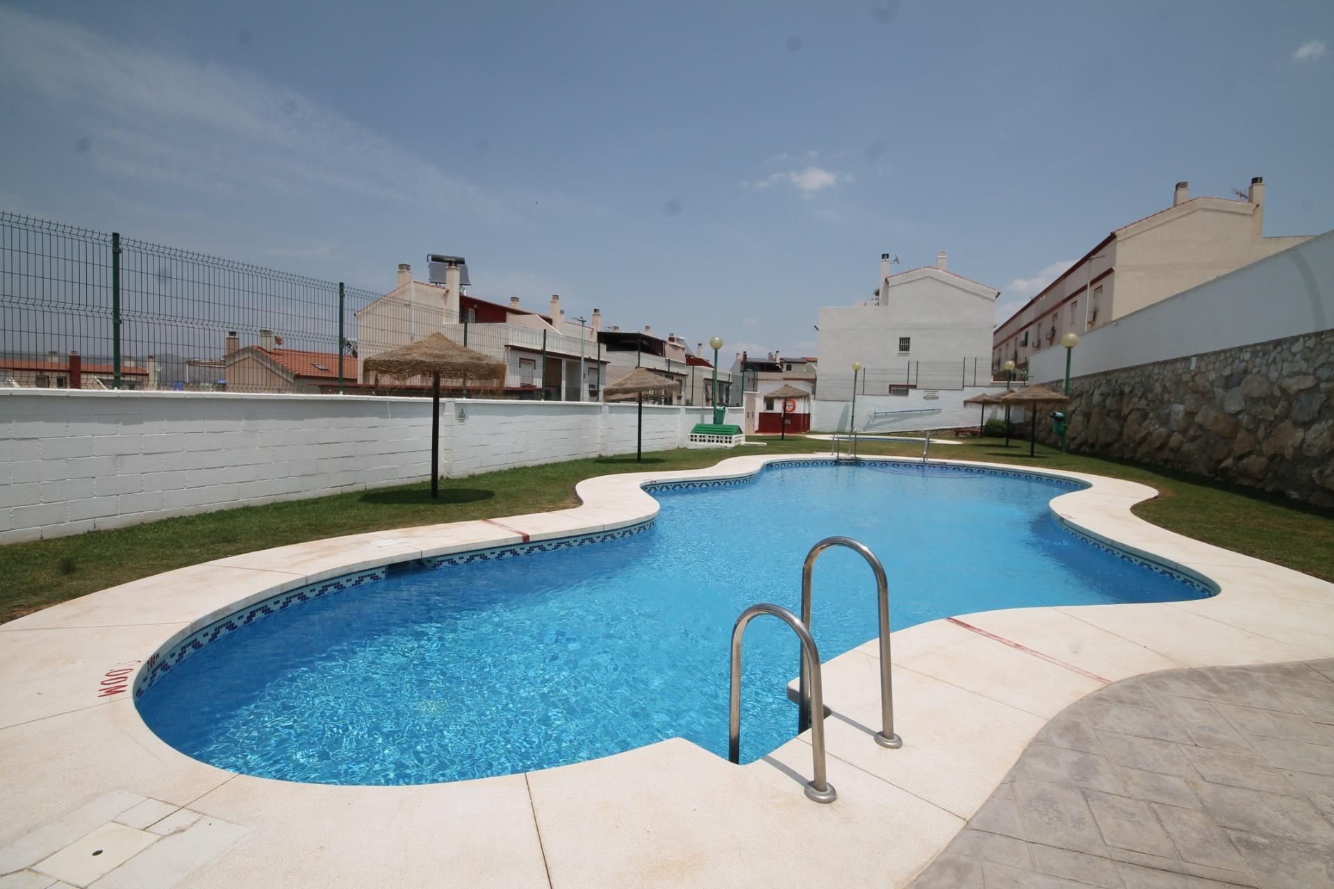 Piscina de Casa adosada en venda en Cártama amb Aire condicionat, Calefacció i Terrassa