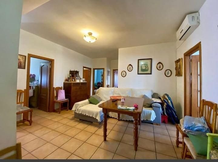 Sala d'estar de Casa o xalet en venda en Álora amb Aire condicionat, Calefacció i Terrassa