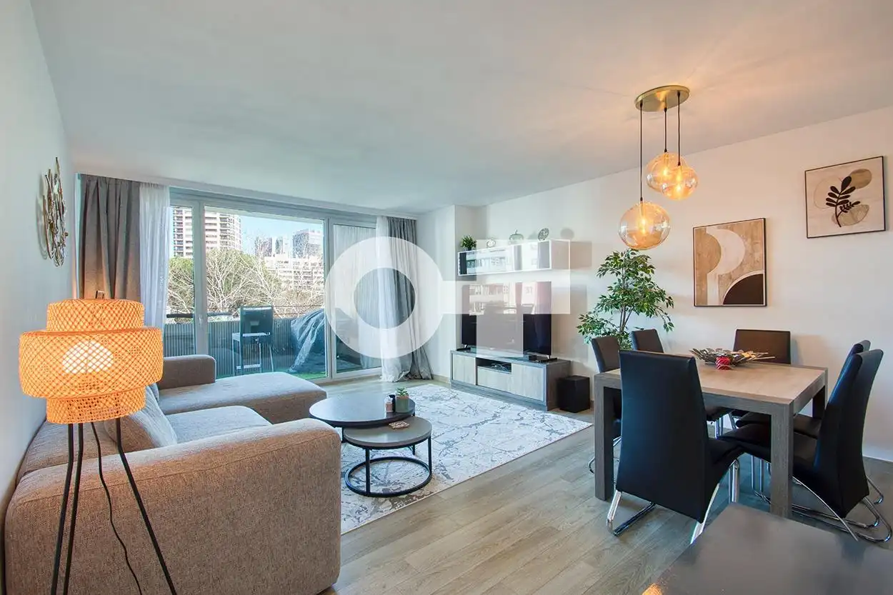 Sala de estar de Piso en venta en Barcelona con Aire acondicionado, Calefacción y Jardín privado