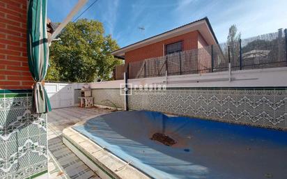 Exterior view of House or chalet for sale in Illescas  with Air Conditioner, Heating and Storage room