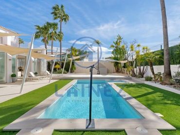 Maison avec balcon à vendre à San Pedro de Alcántara