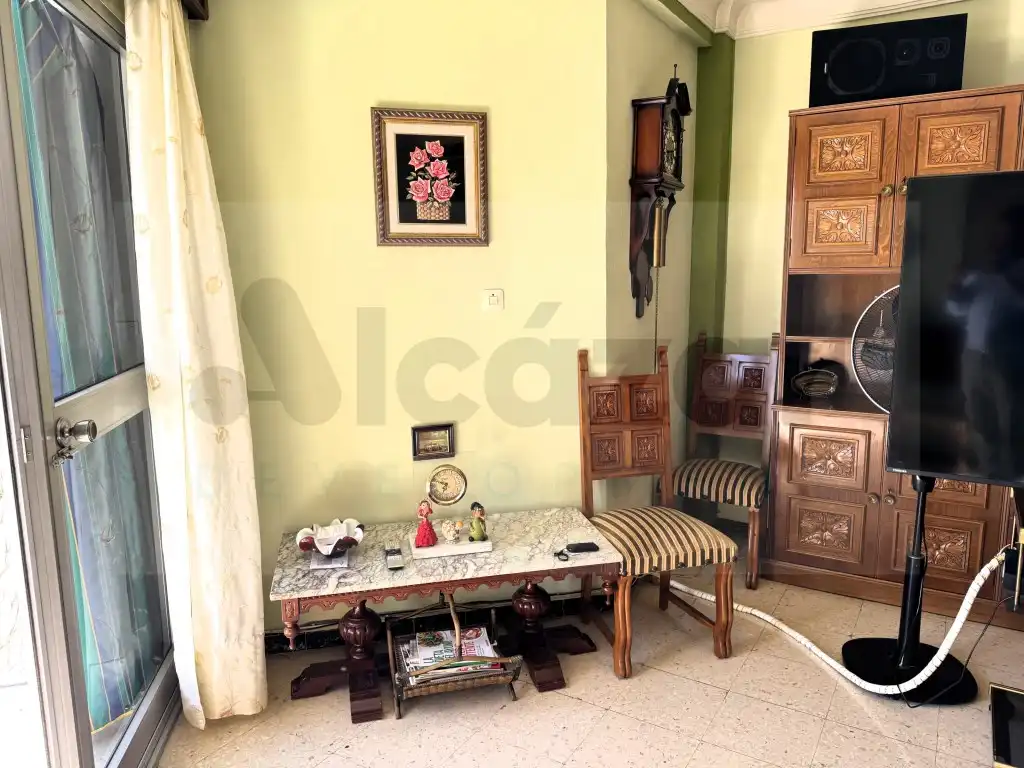 Sala d'estar de Pis en venda en Sevilla amb Terrassa i Balcó
